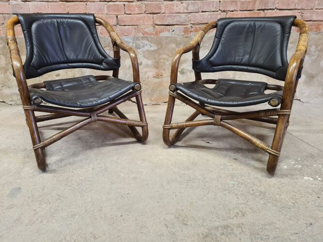 Paire de fauteuils en bambou skaï vintage