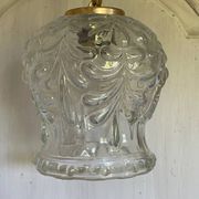 Suspension en verre moulé et métal doré vintage