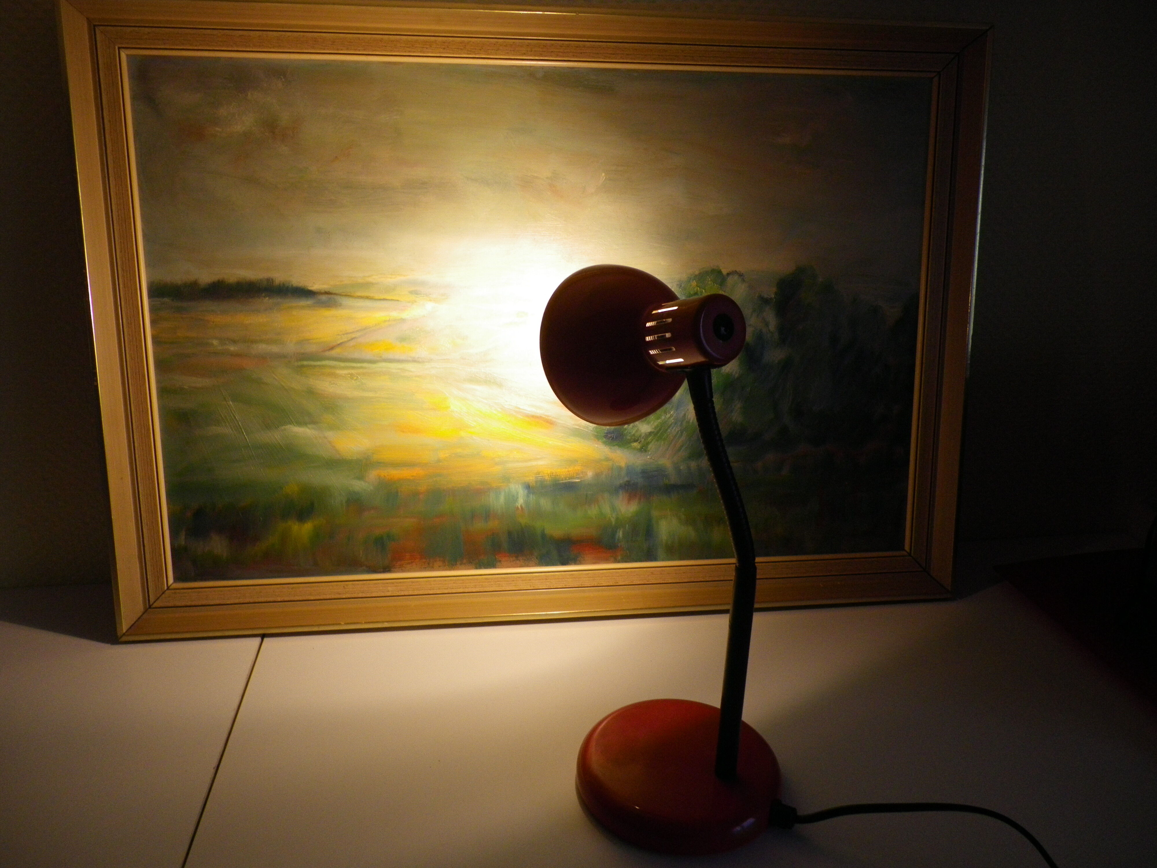 Vintage enamelled table lamp from the 70s