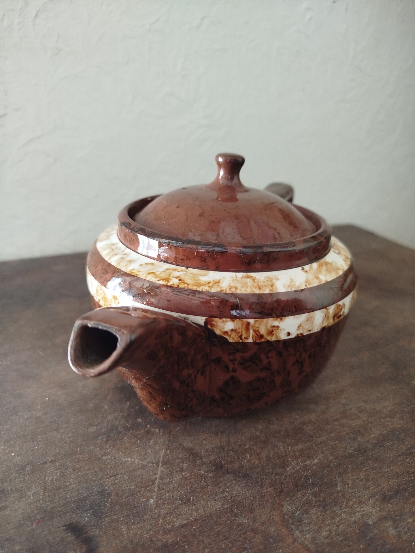 Digoin teapot