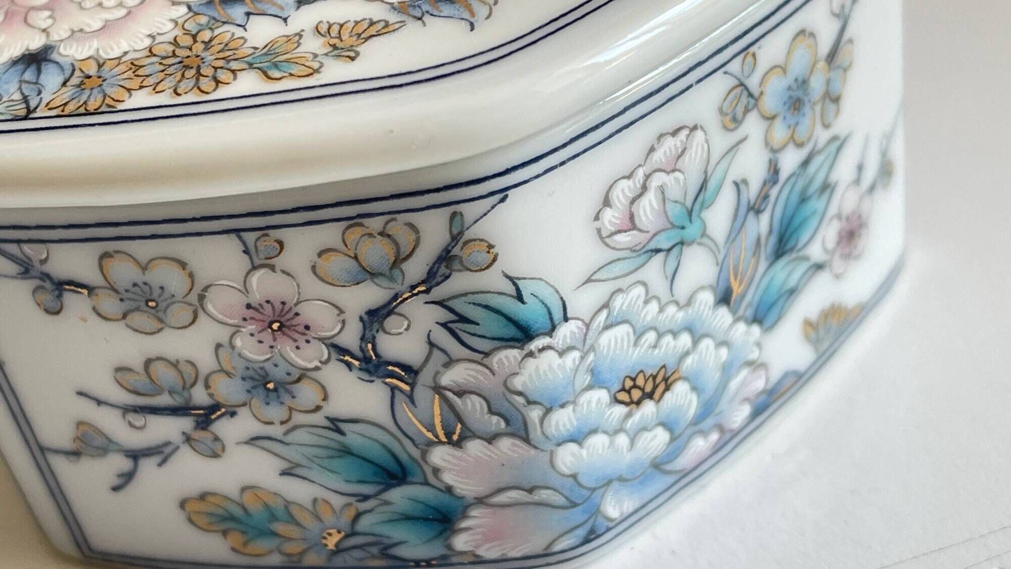 Ashtray porcelain japan