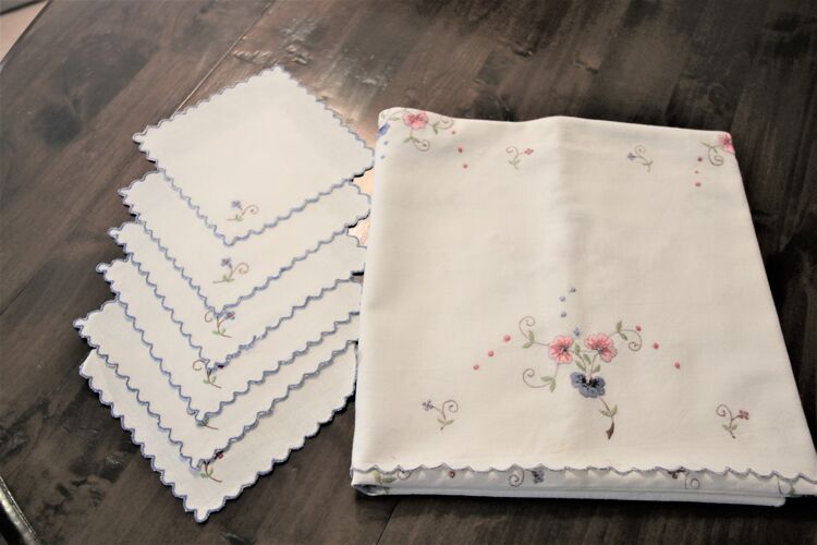 Hand embroidered square tablecloth and 6 towels