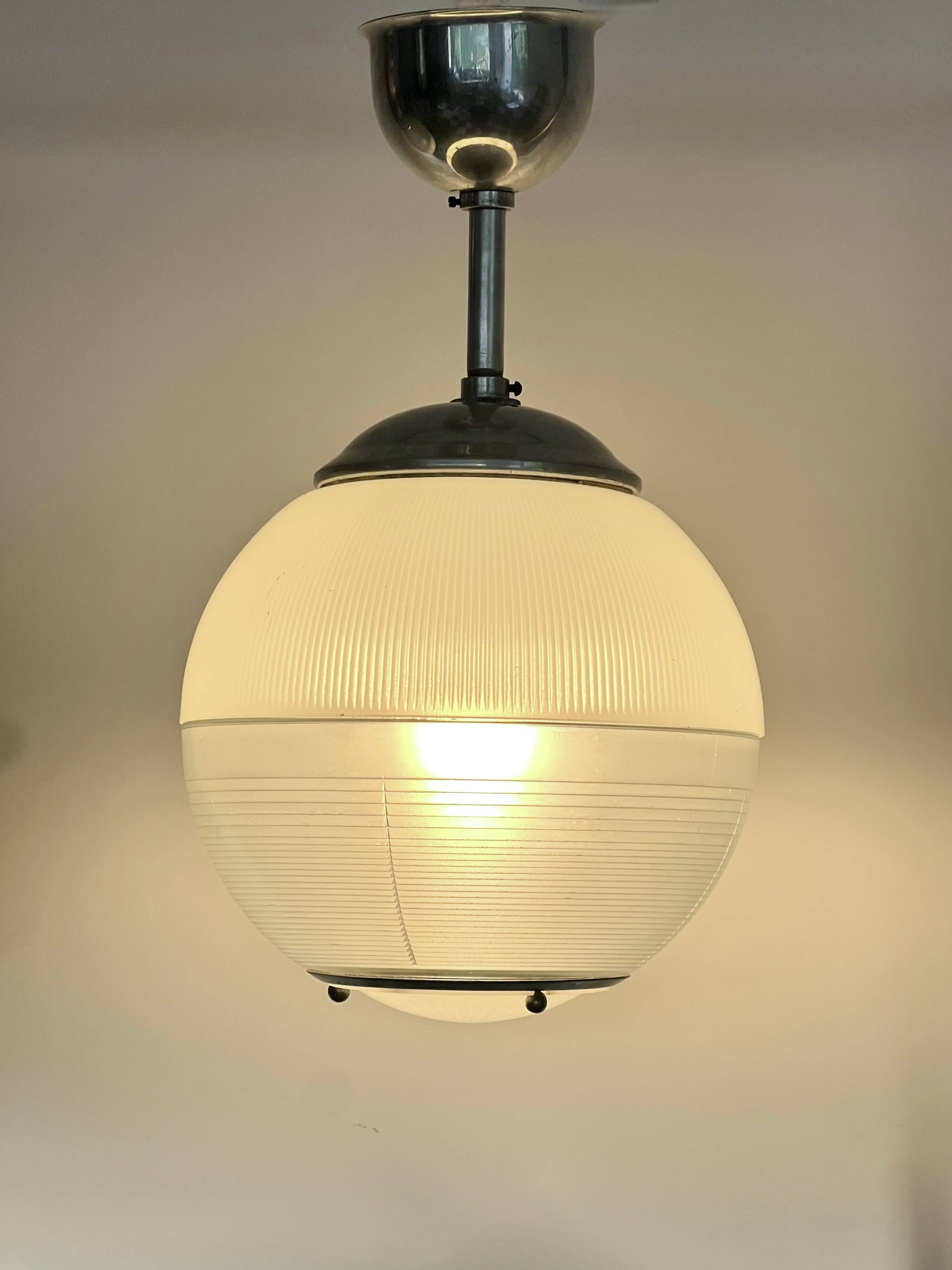 Holophane industrial design ball suspension