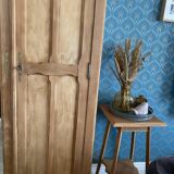 Armoire en bois massif restaurée