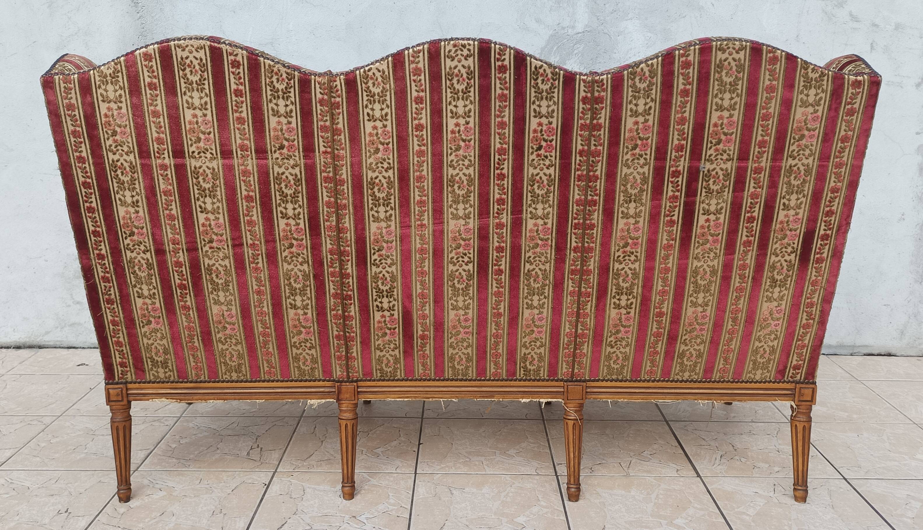 Canapé à oreilles Louis XVI