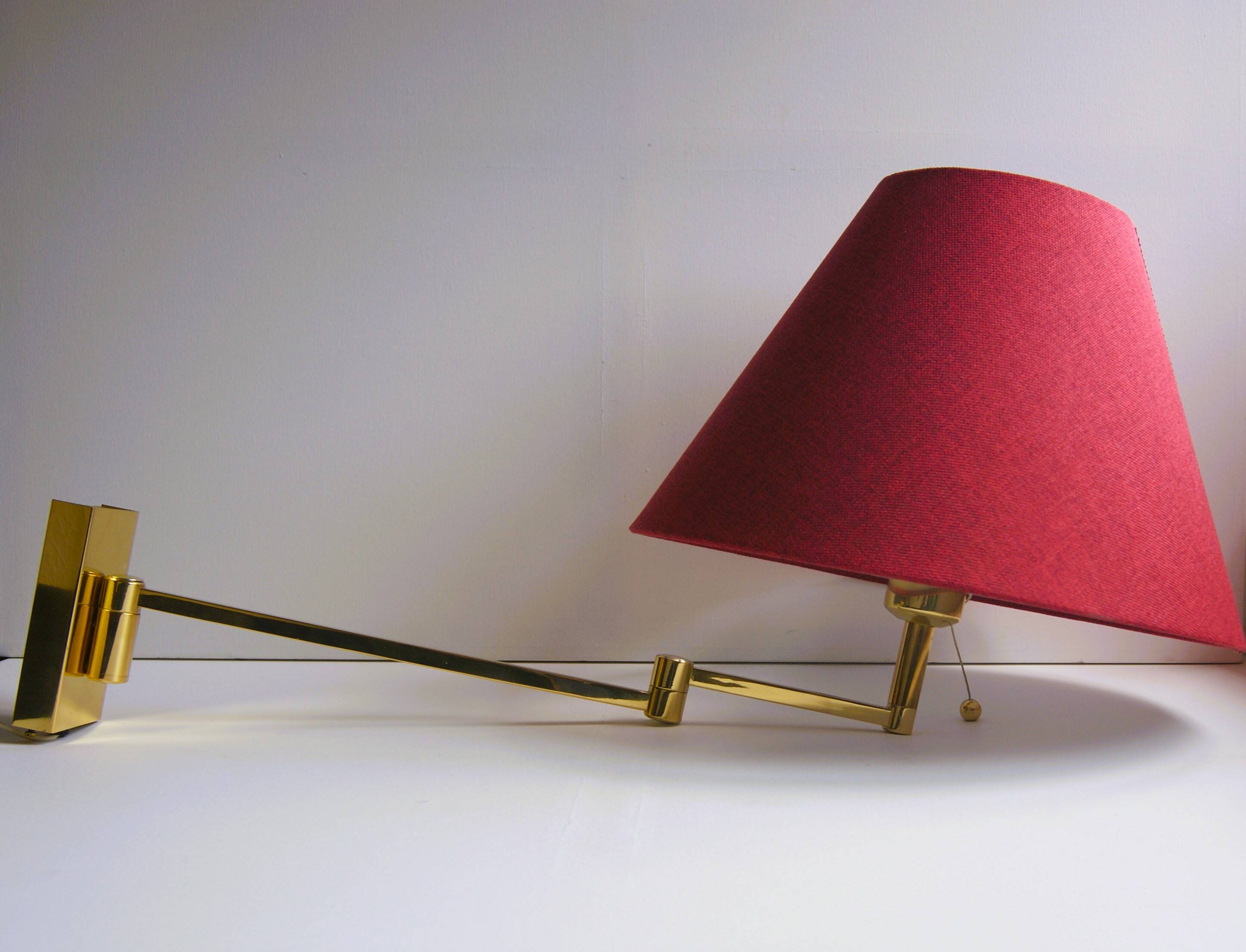 Large vintage brass swing arm wall lamp - Høvik Verk Norway - Hollywood Regency 1970s.