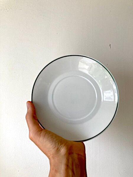 Porcelain plate of Sologne