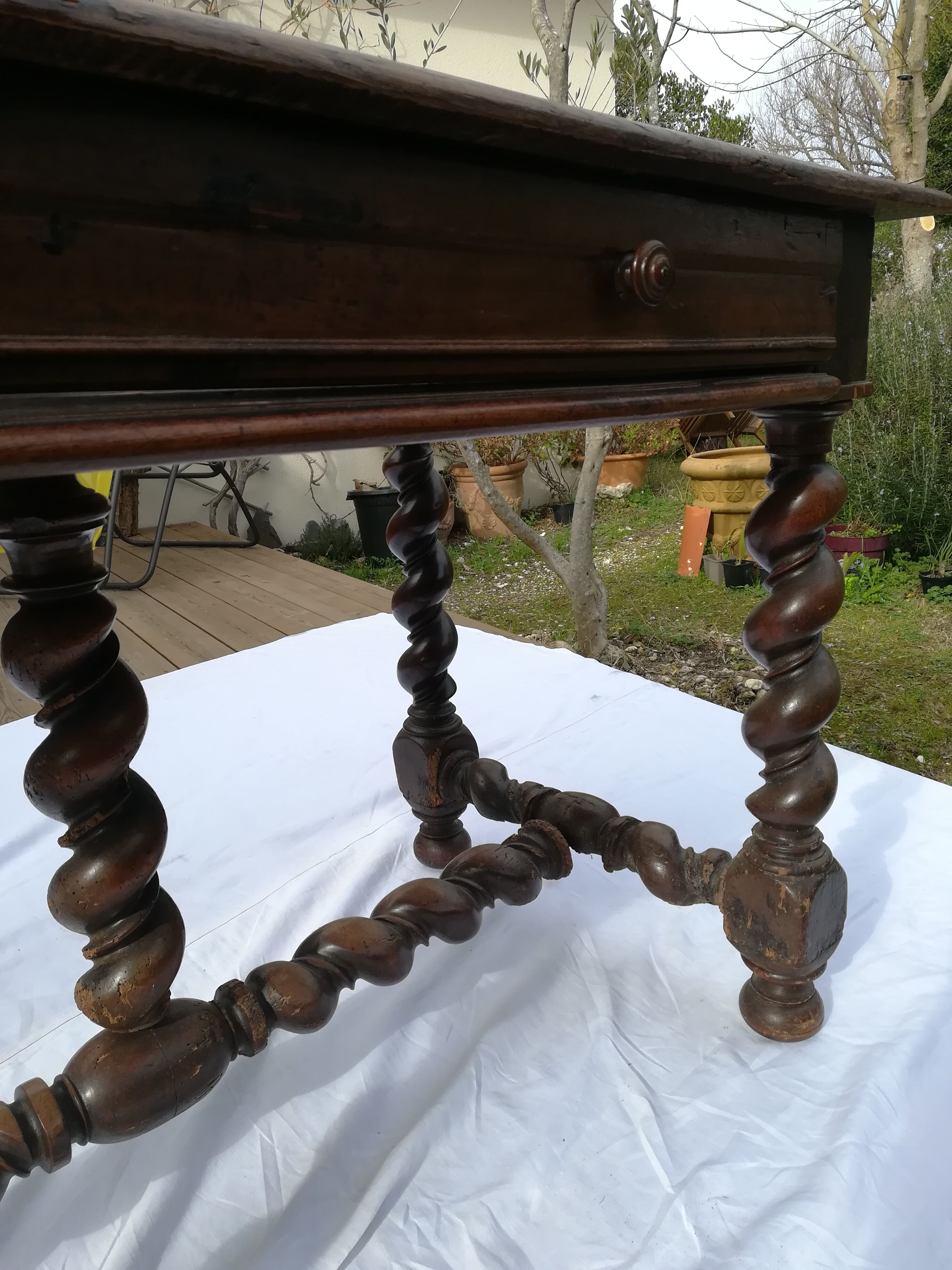 Table bureau Louis XIII