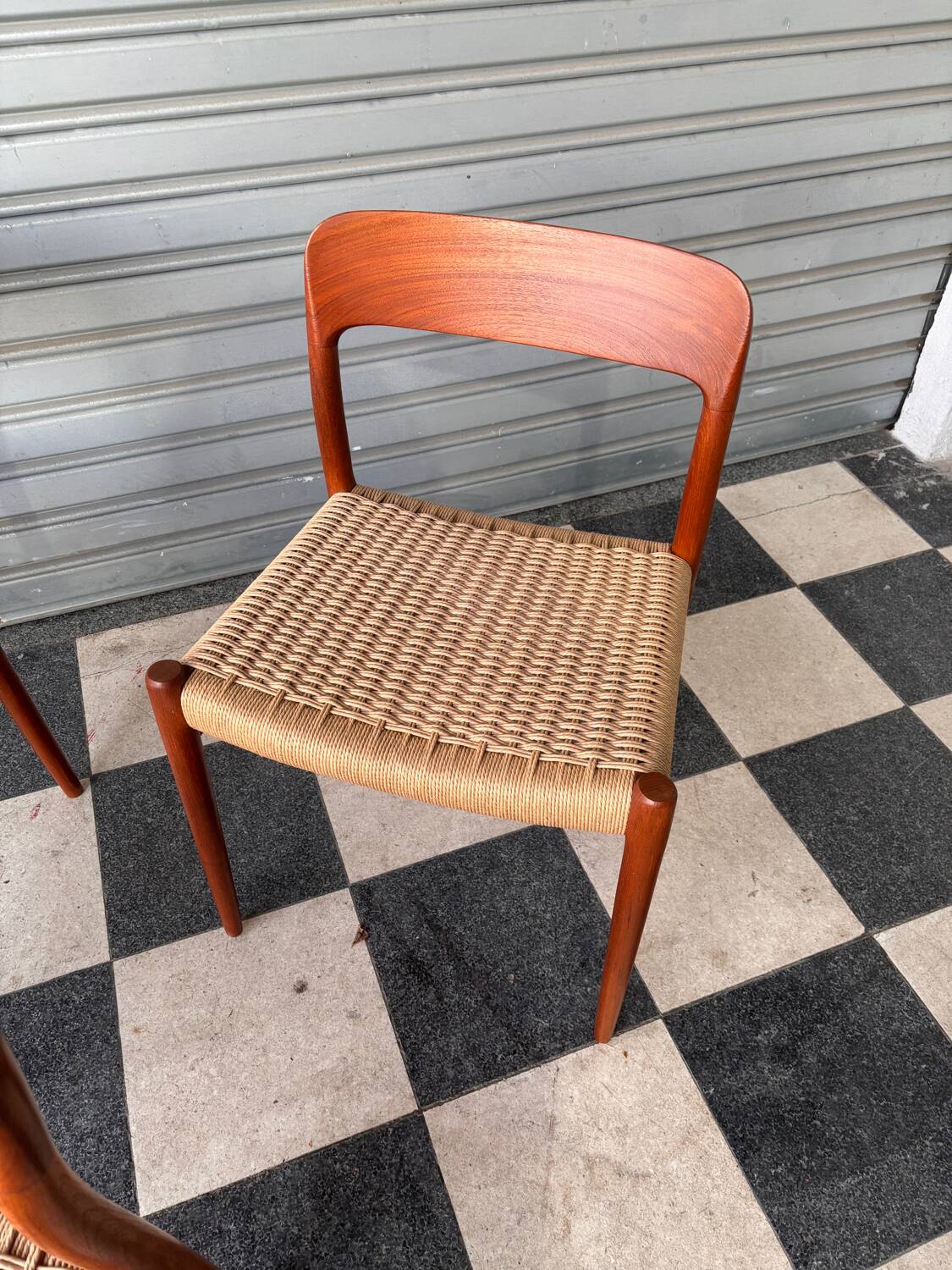 Moller 75 chairs