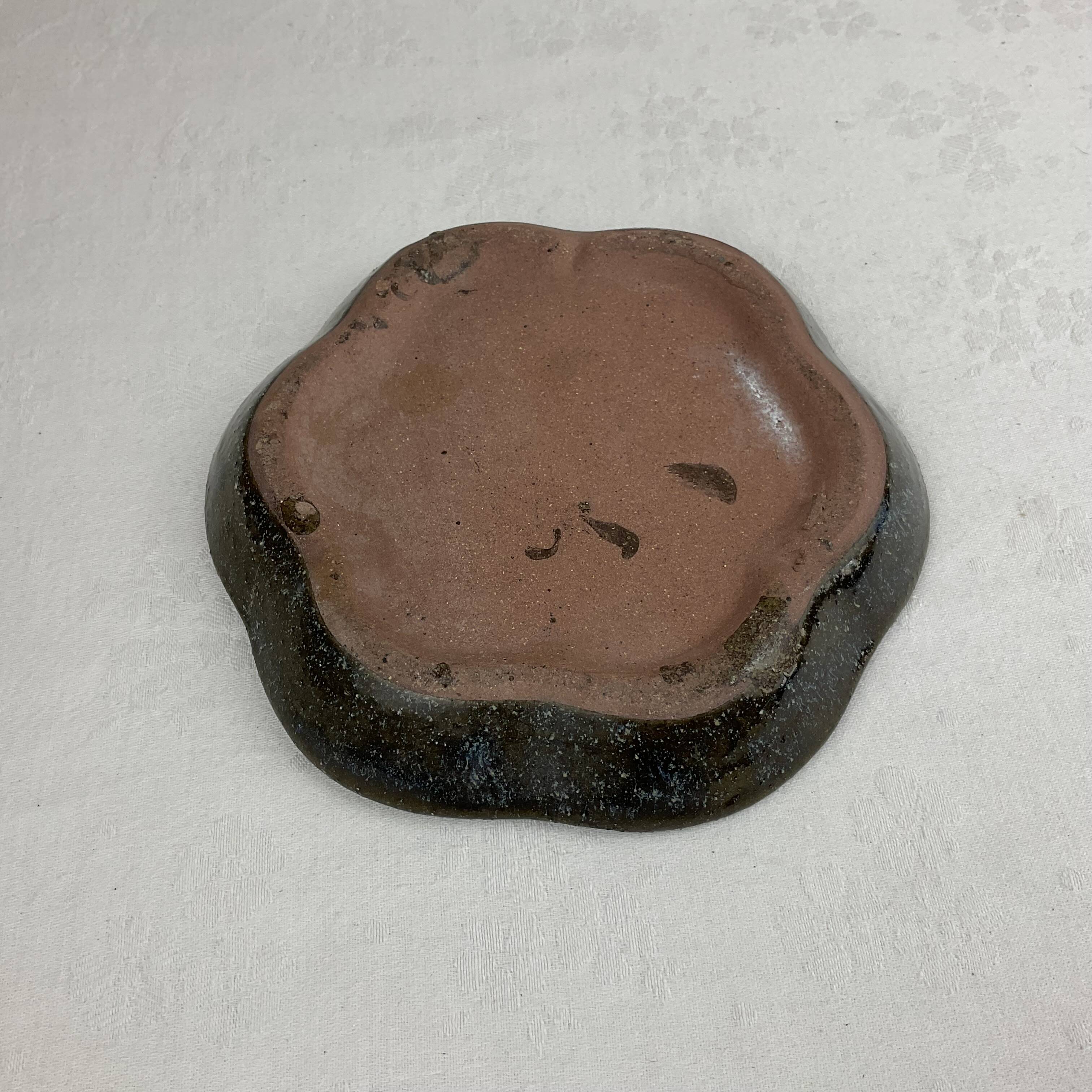 Enamelled stoneware ashtray