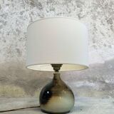 Ceramic table lamp.