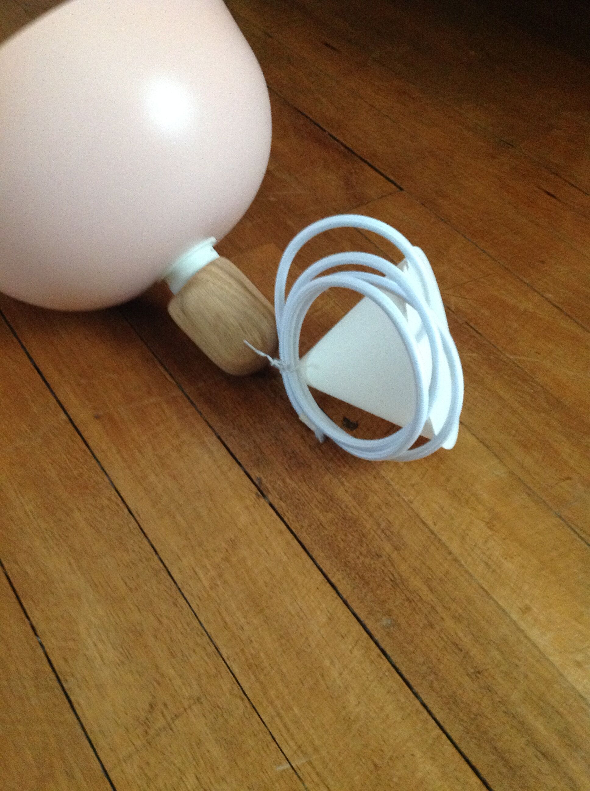 Hanging Nina de Hartô