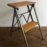 Stepladder, folding step