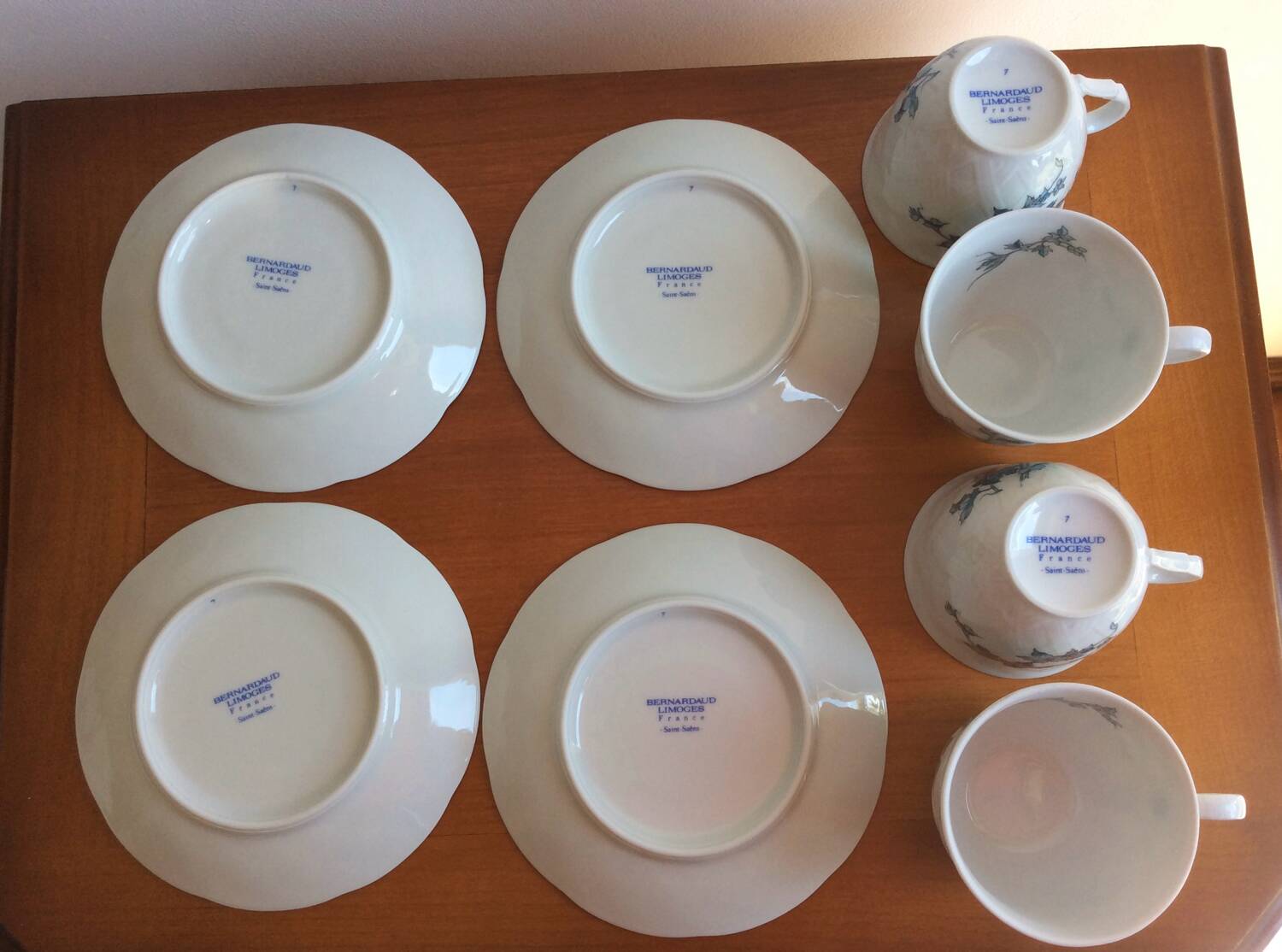 Set of 4 cups and 4 saucers limoges porcelain bernardaud