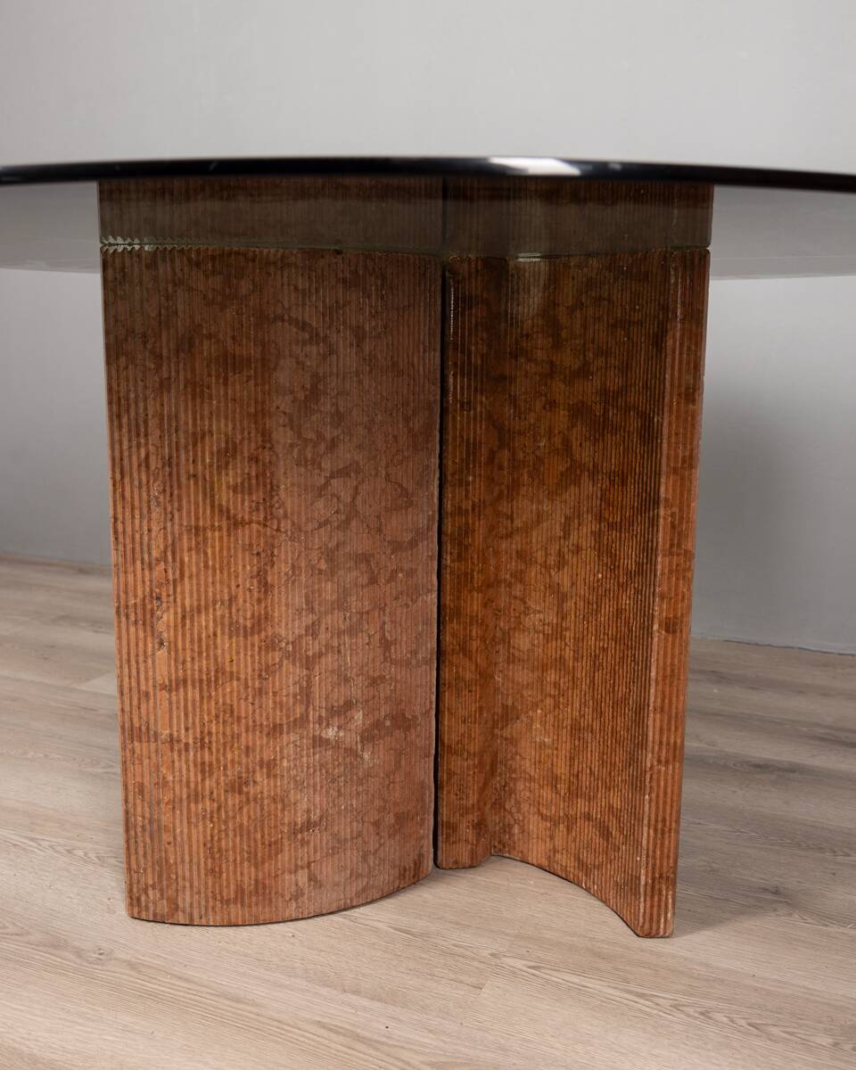 Table ronde vintage 70's en travertin et verre, design italien