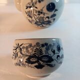 Oriental style tea set, teapot and five bowls
