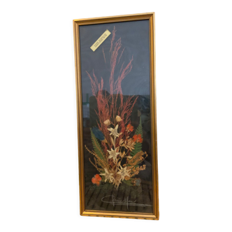 Gold frame dried flowers