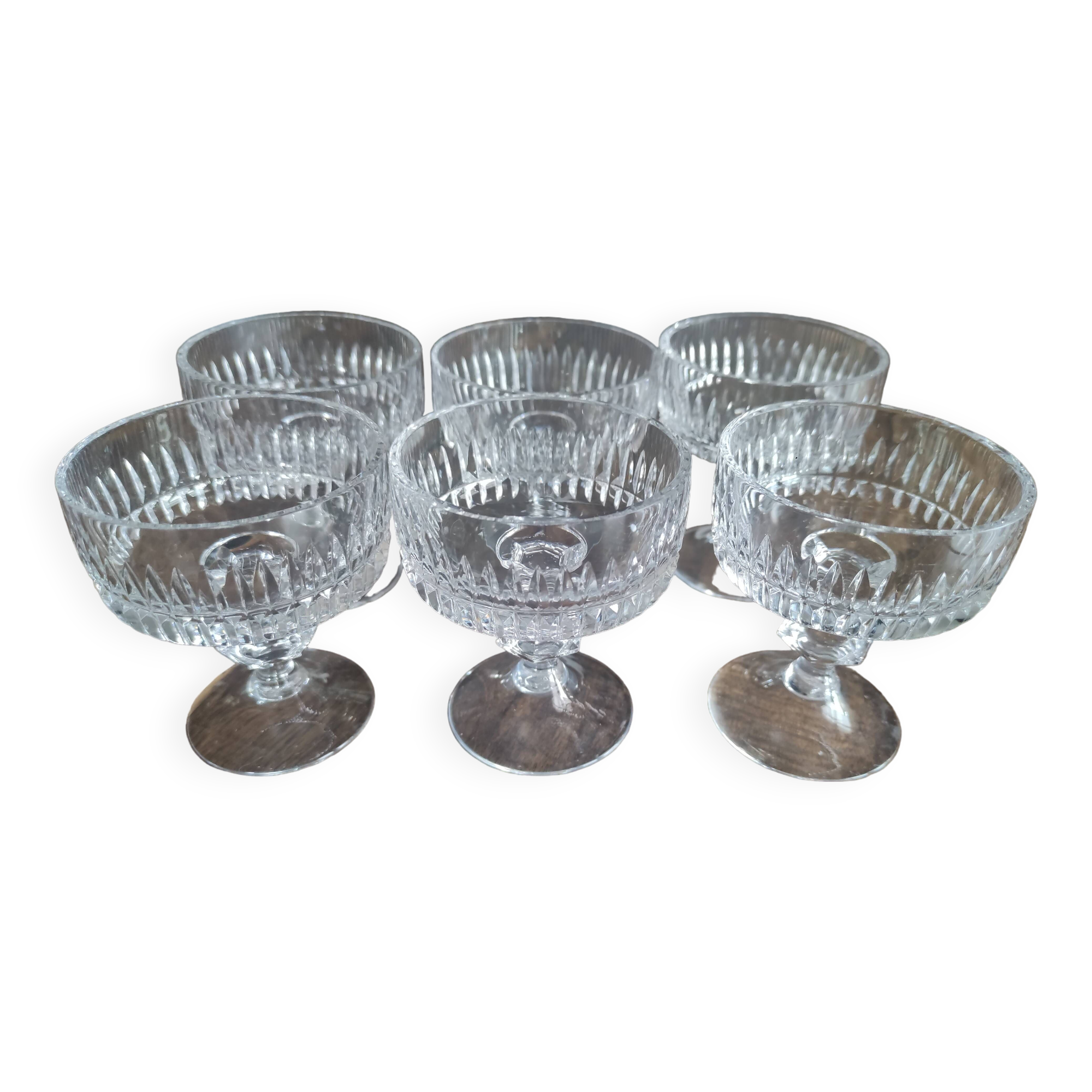 Lot de 6 coupes à champagne en cristal ciselé ancien petite contenance
