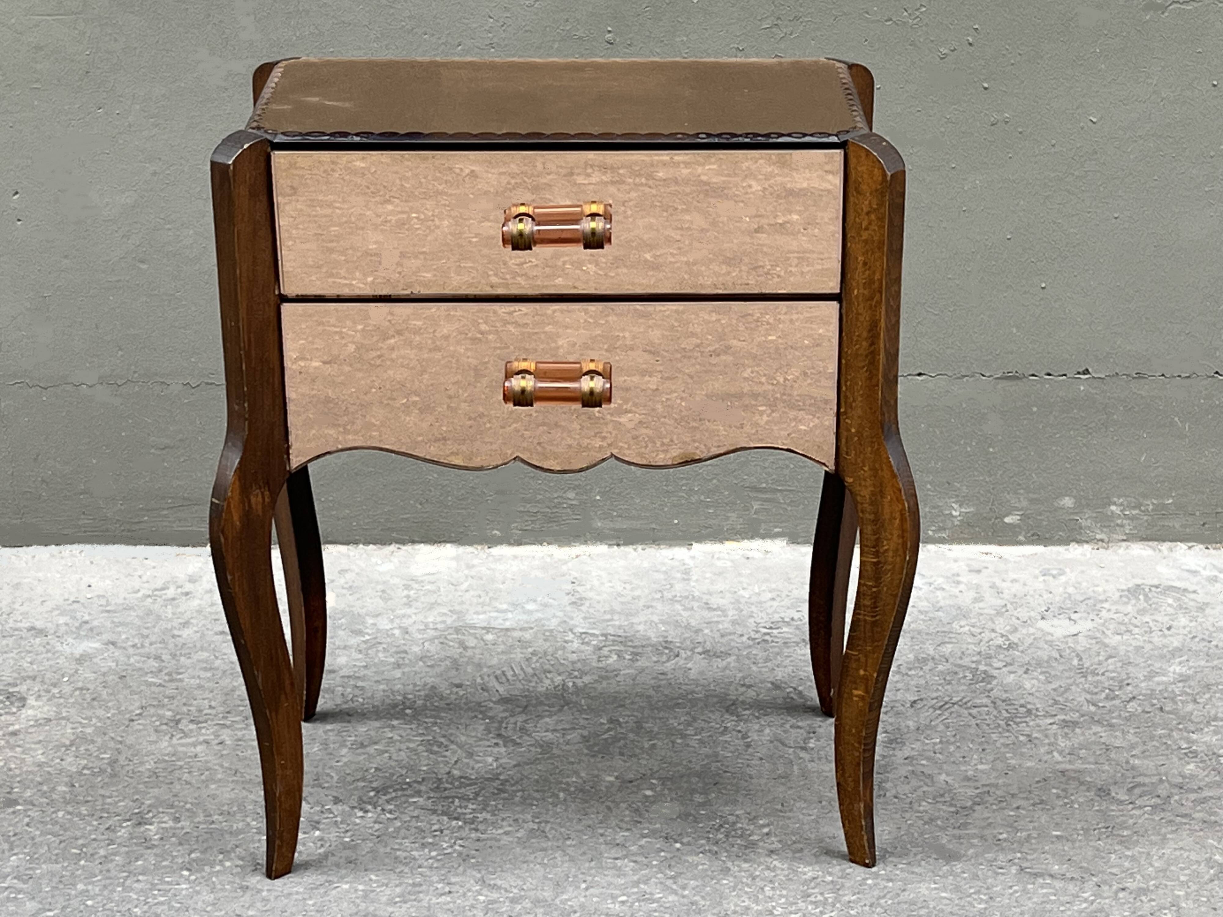 1940s Art Deco bedside table in copper mirror