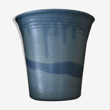 Artisanal vase in blue sandstone