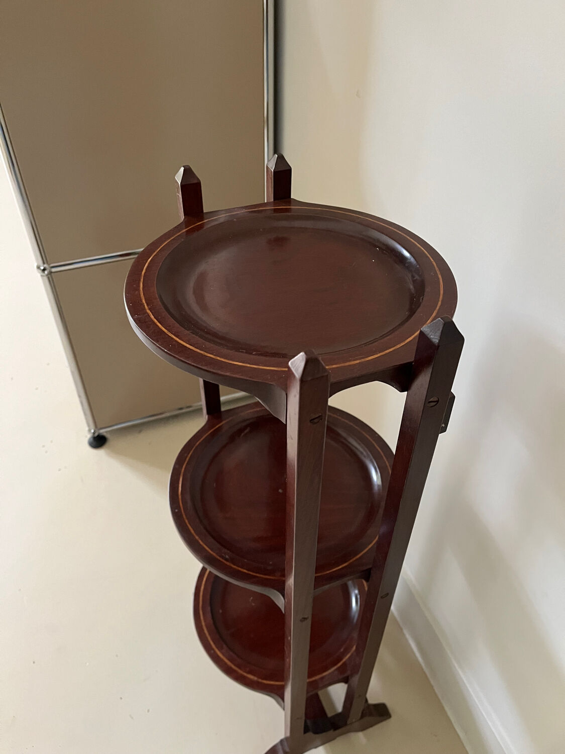Victorian style cake stand
