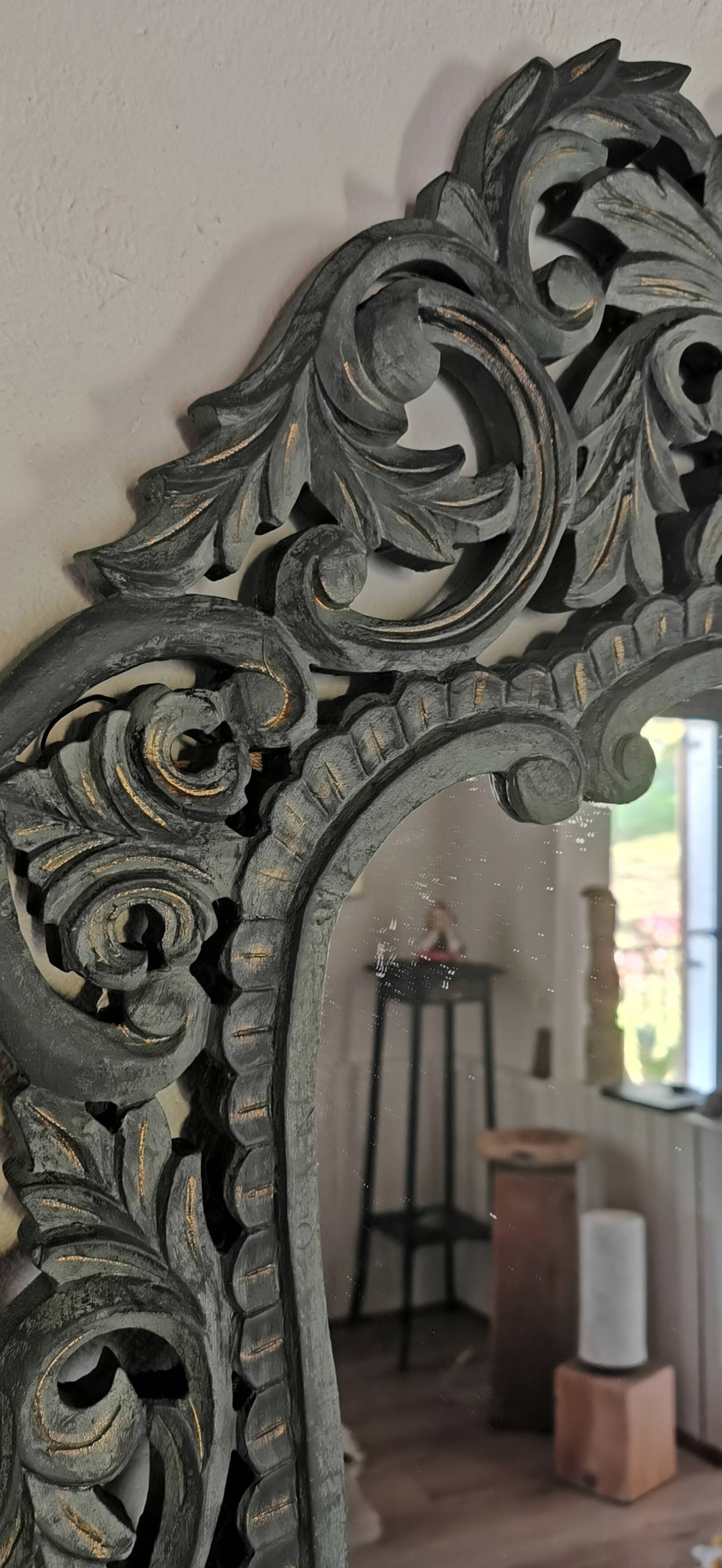 Miroir baroque en bois sculpté