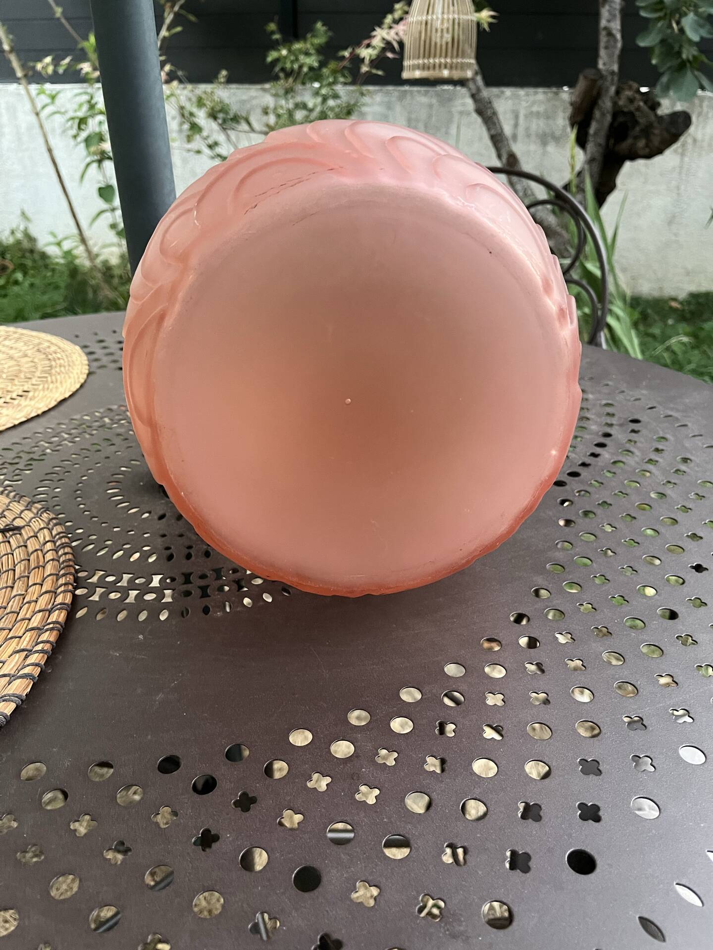 Vase art déco verre moulé dépoli années 30