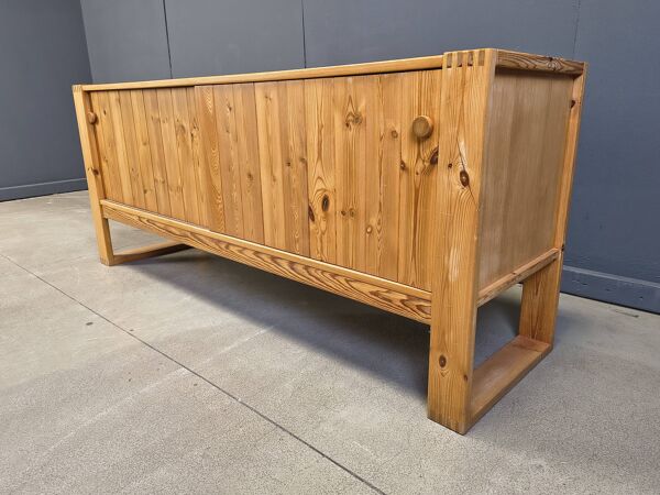 Buffet en bois de pin scandinave, années 1960