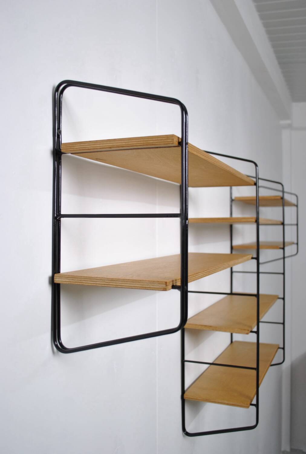 String type shelf 1970