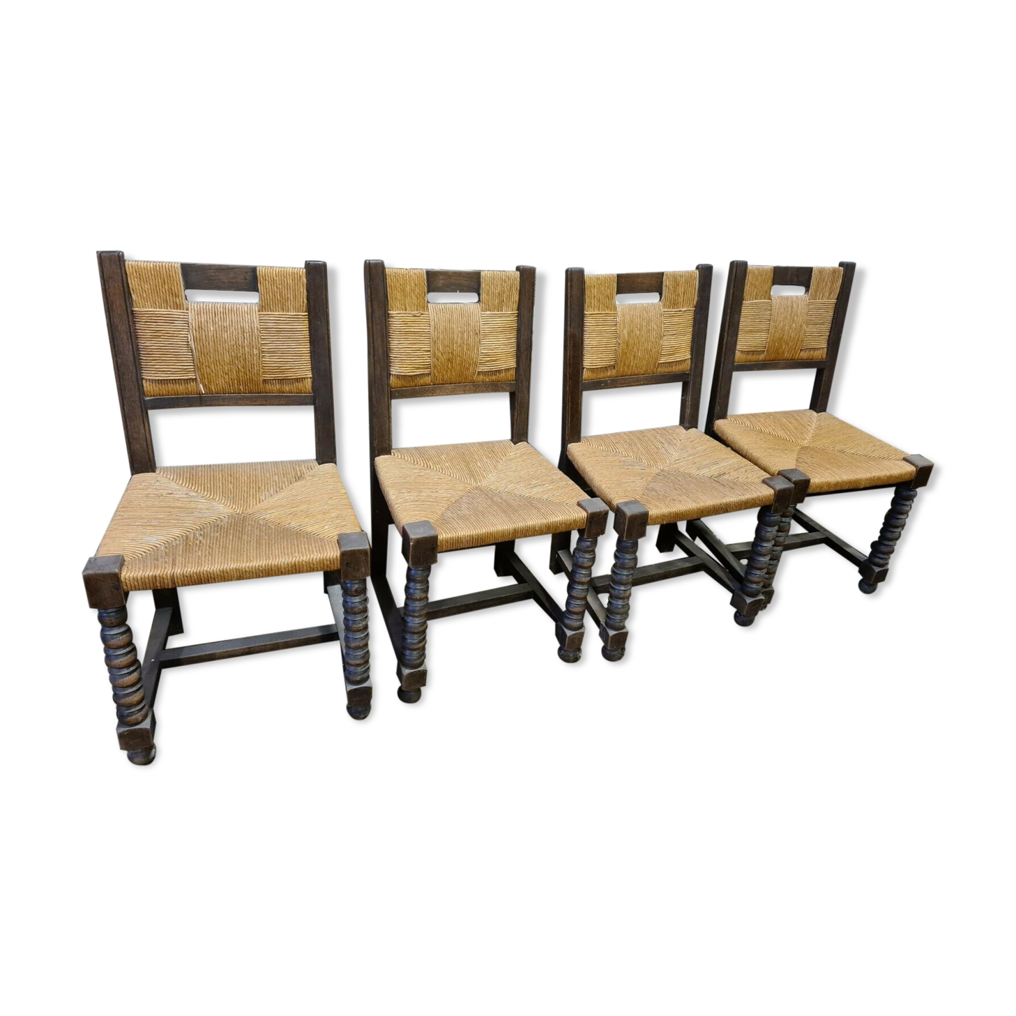 Country-style mulched chairs