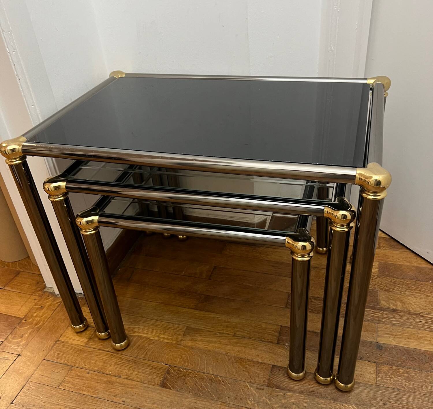 Orsenigo Italy nesting tables - clear glass and smoked glass