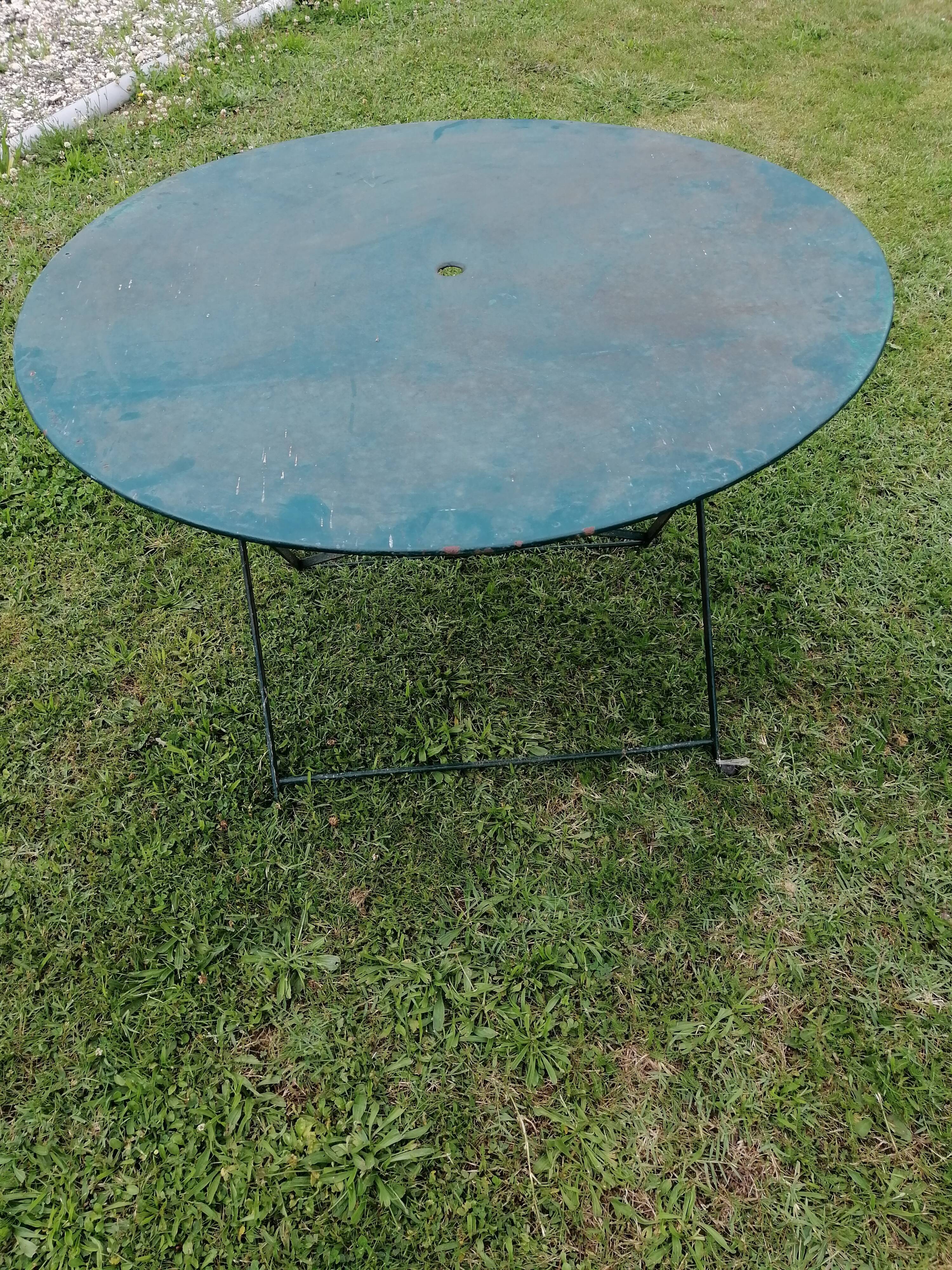 Table ronde de jardin
