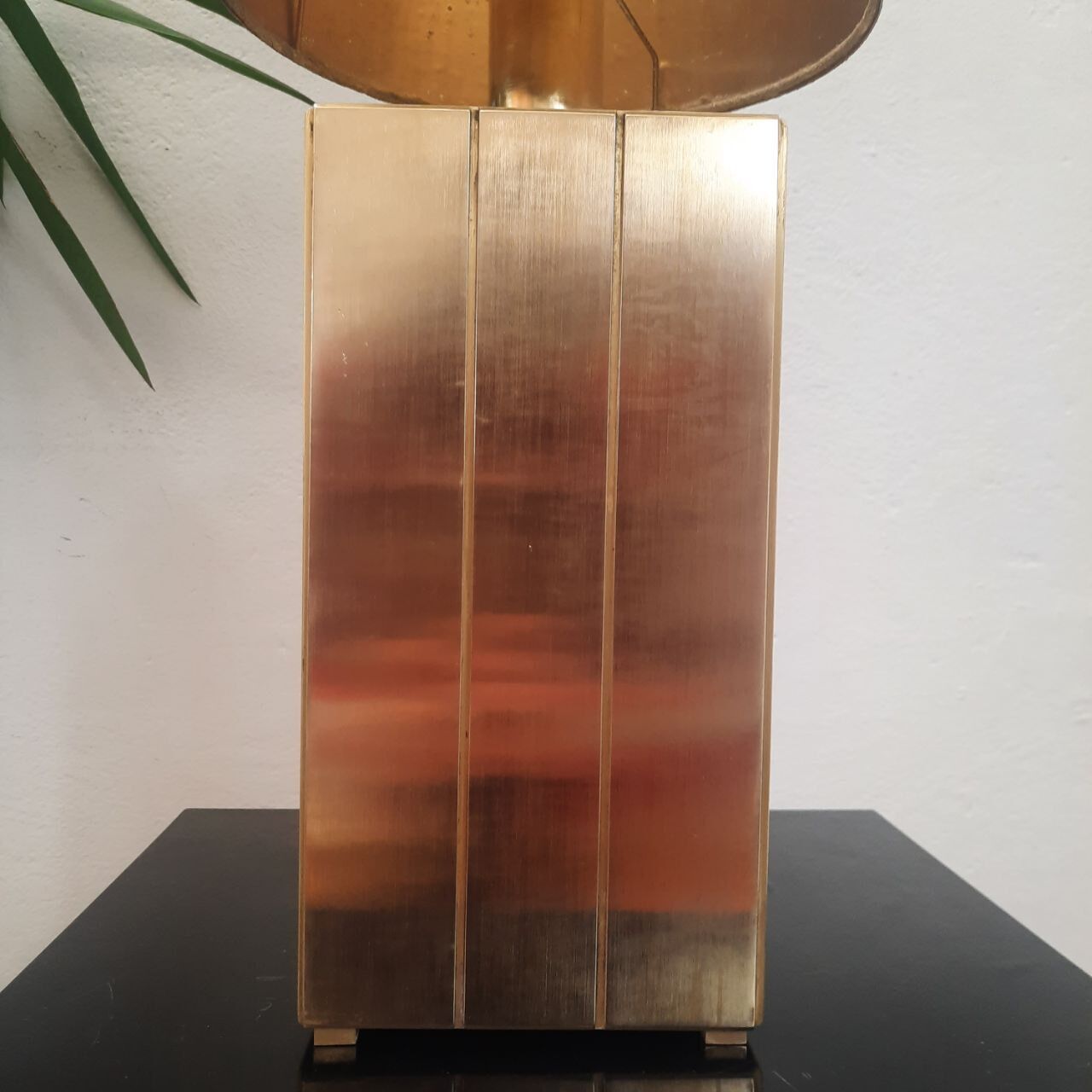 Table lamp - brass - vintage.