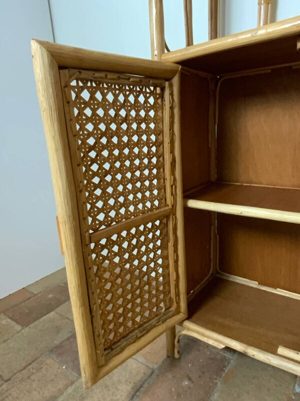 Étagère bibliothèque en rotin