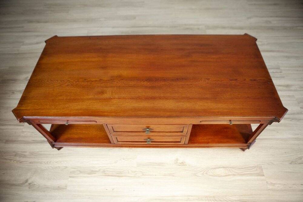 Mid. 20th Century Oak Coffee Table with Drawers