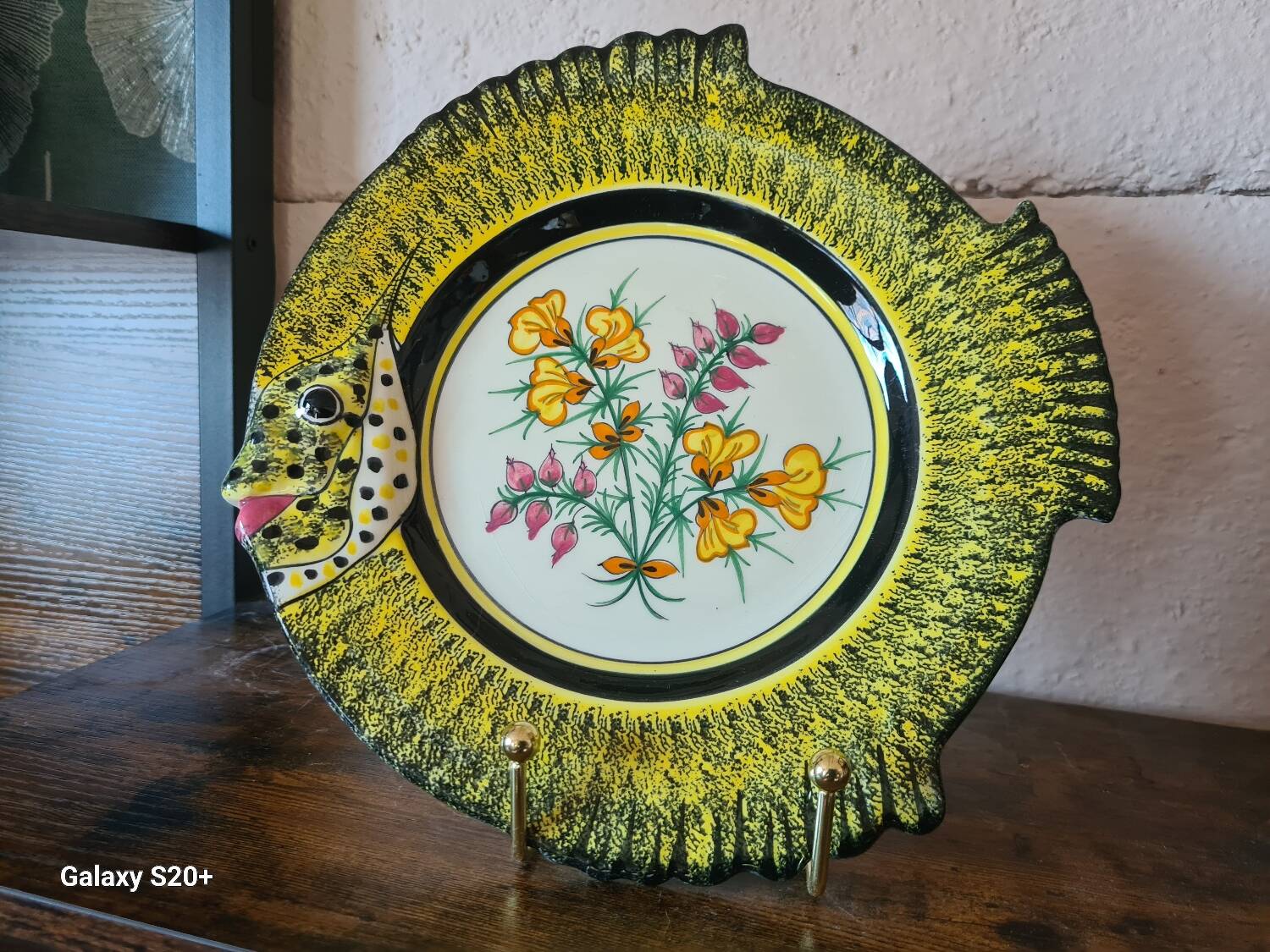 Decorative plate