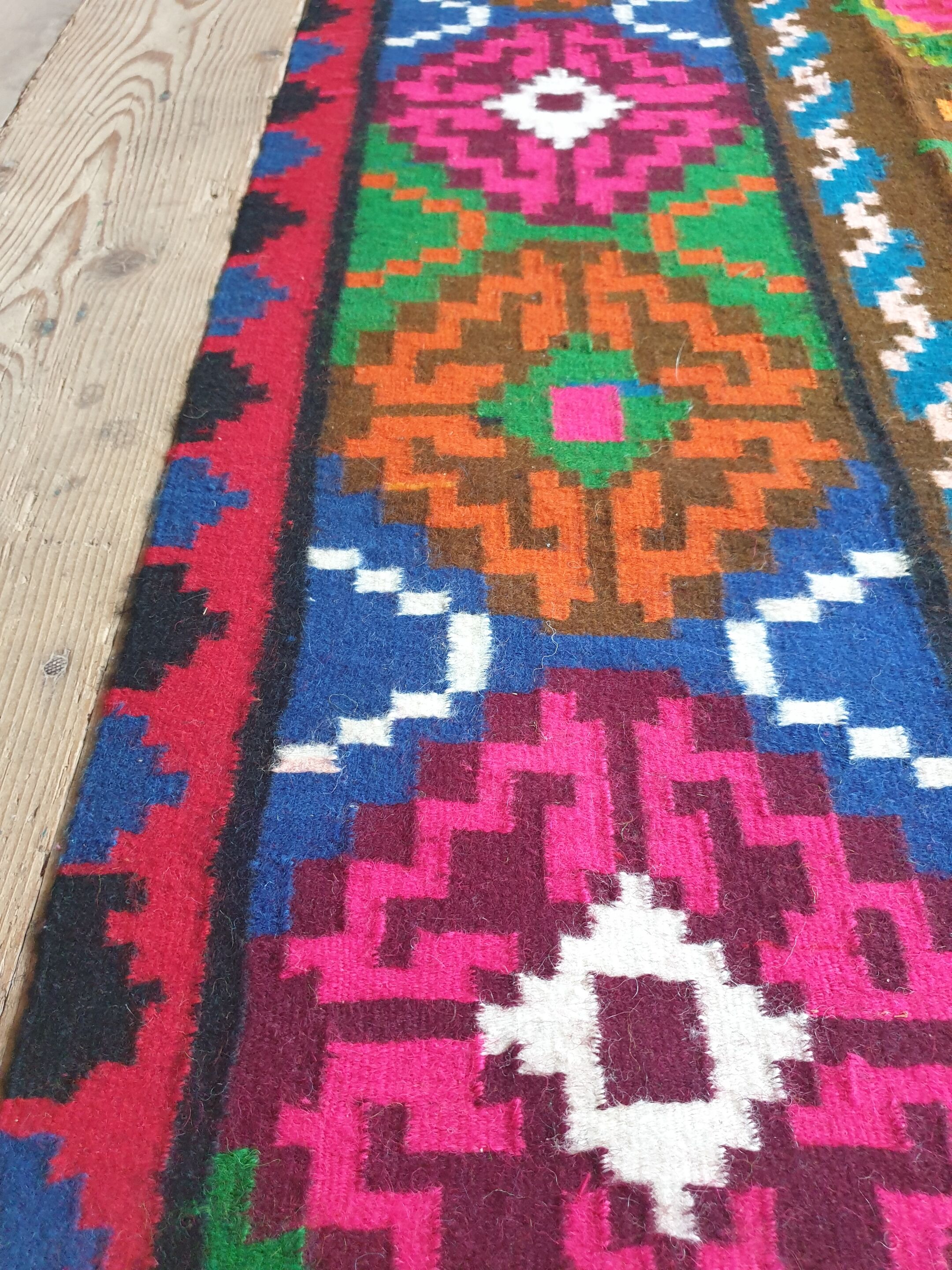 Large superb Romanian rug 316X182 cm with amazing bohemian floral design