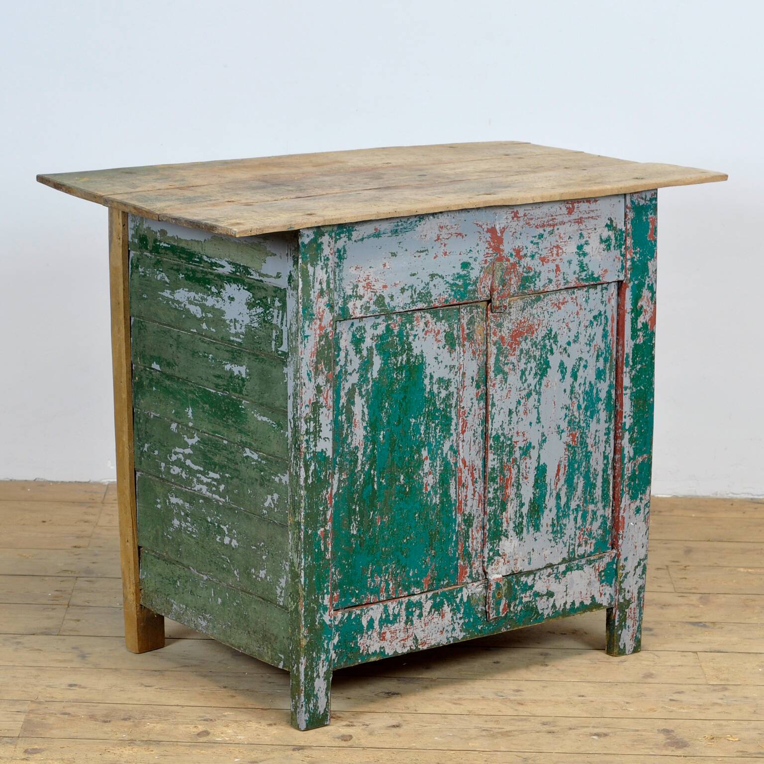 Small cabinet made of fruitwood, circa 1920