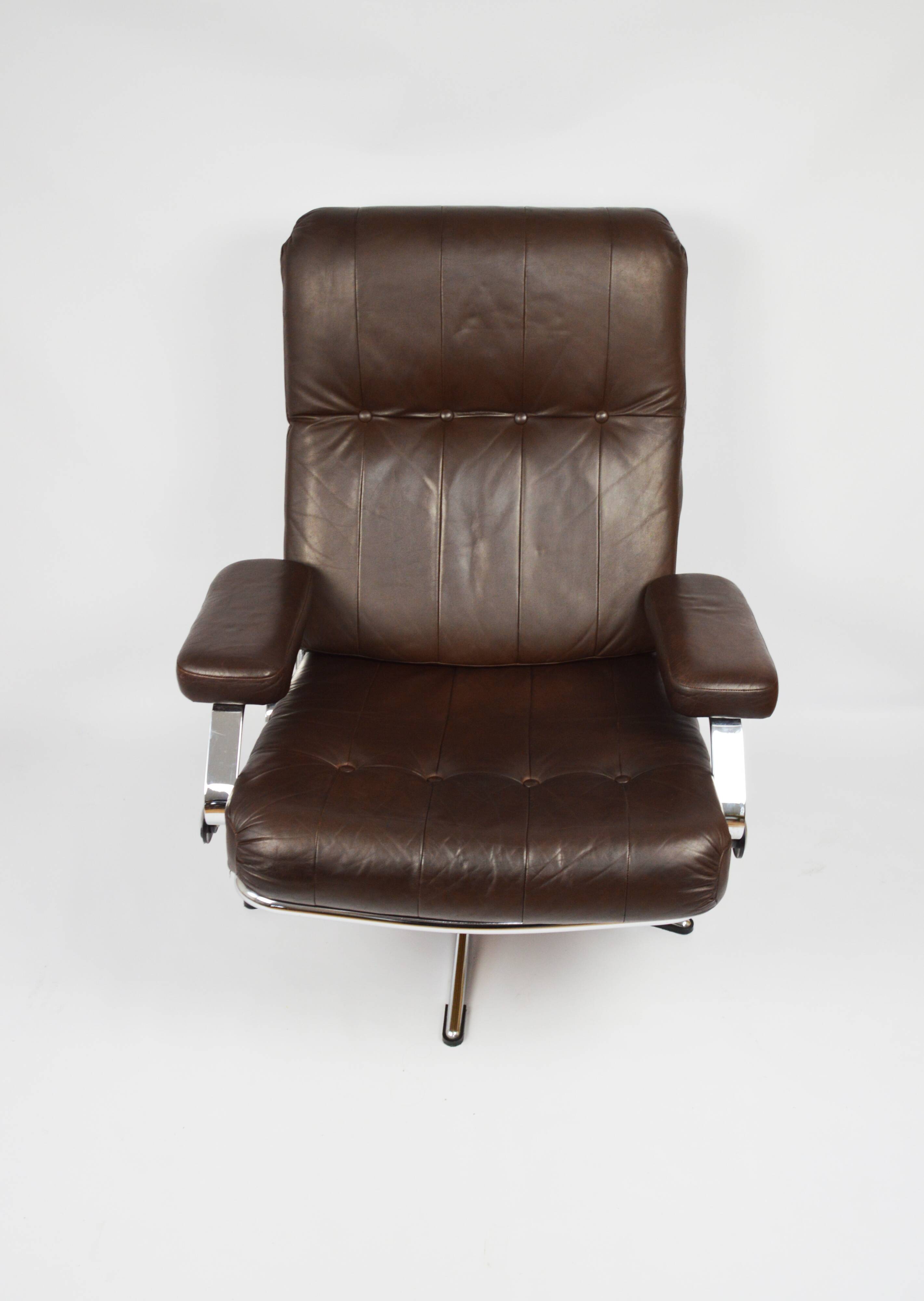 A pair of leather armchairs, 1970s