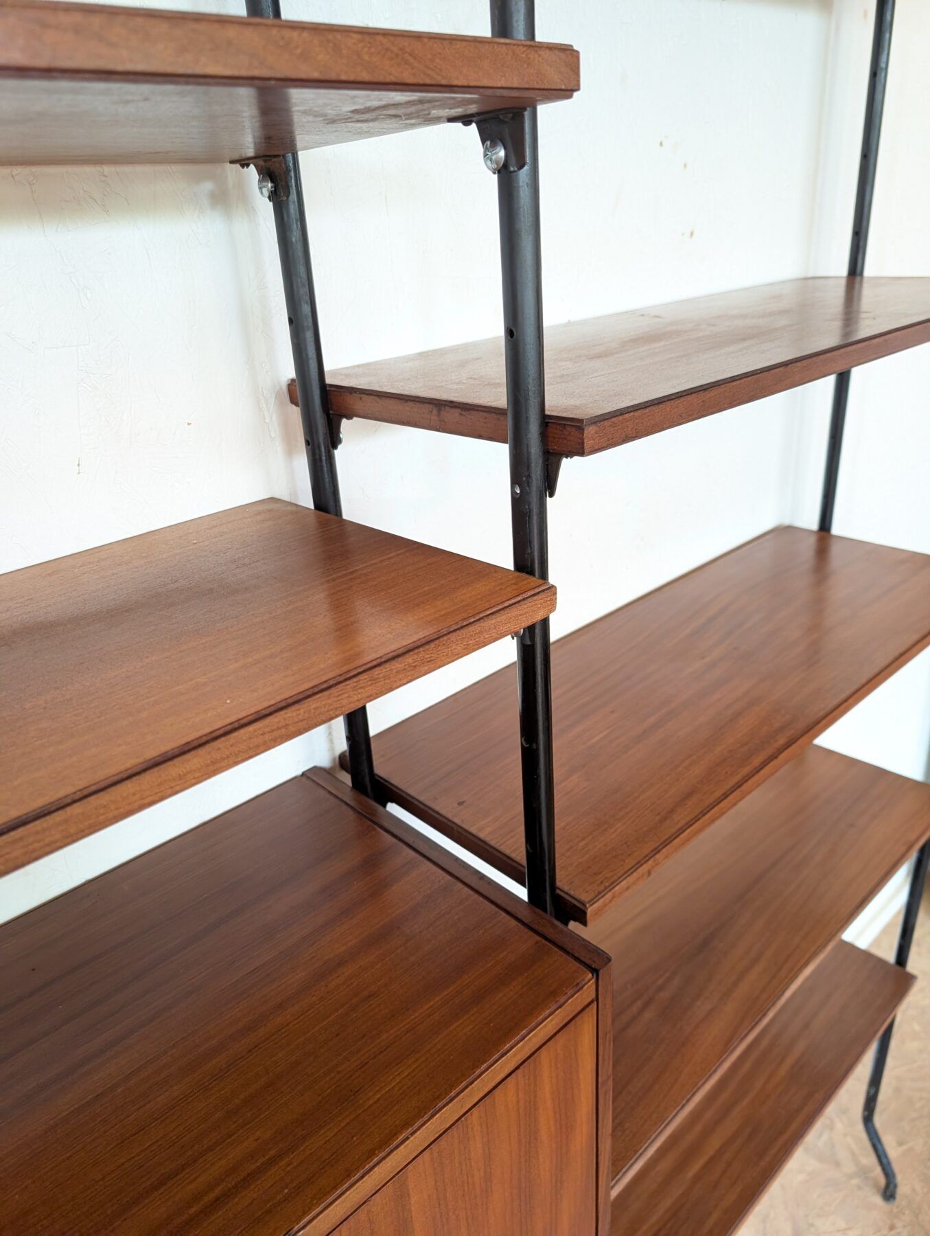 Free-standing teak bookshelf, Italy, 1960s