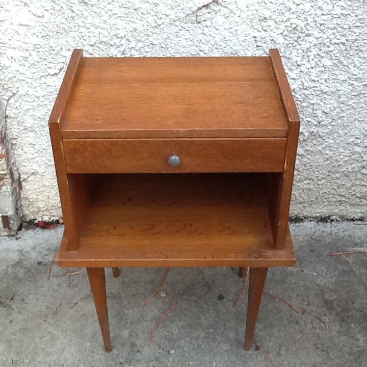 Table de chevet