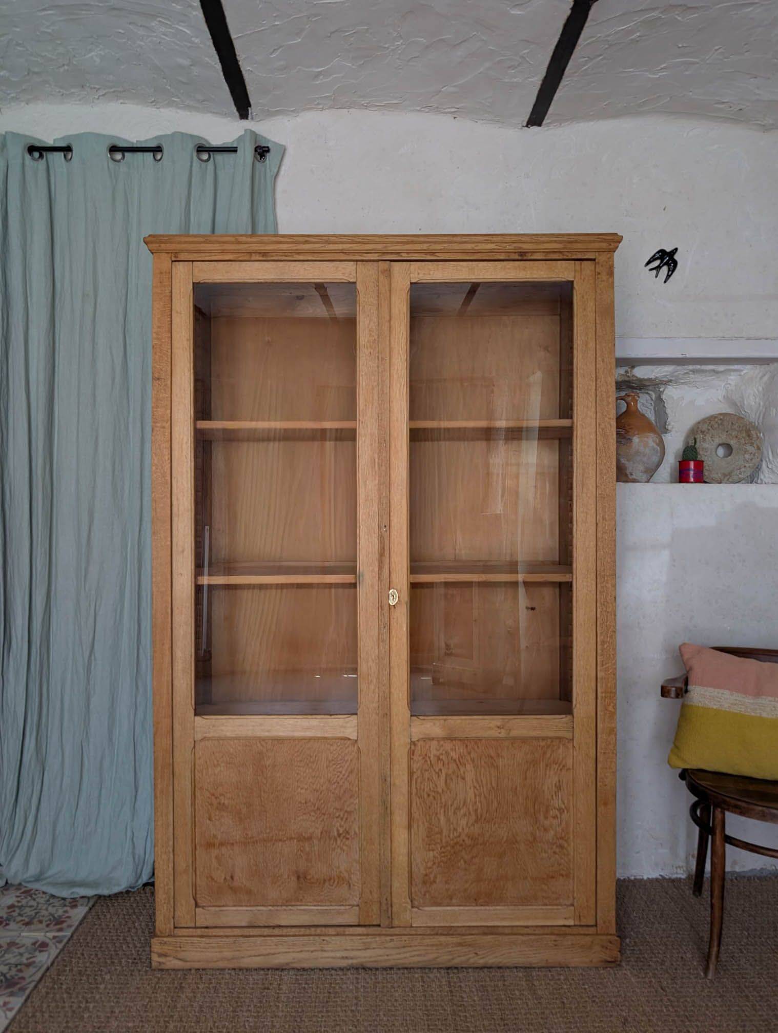 Vintage 1950s light oak school display cabinet – Vintage bookshelf