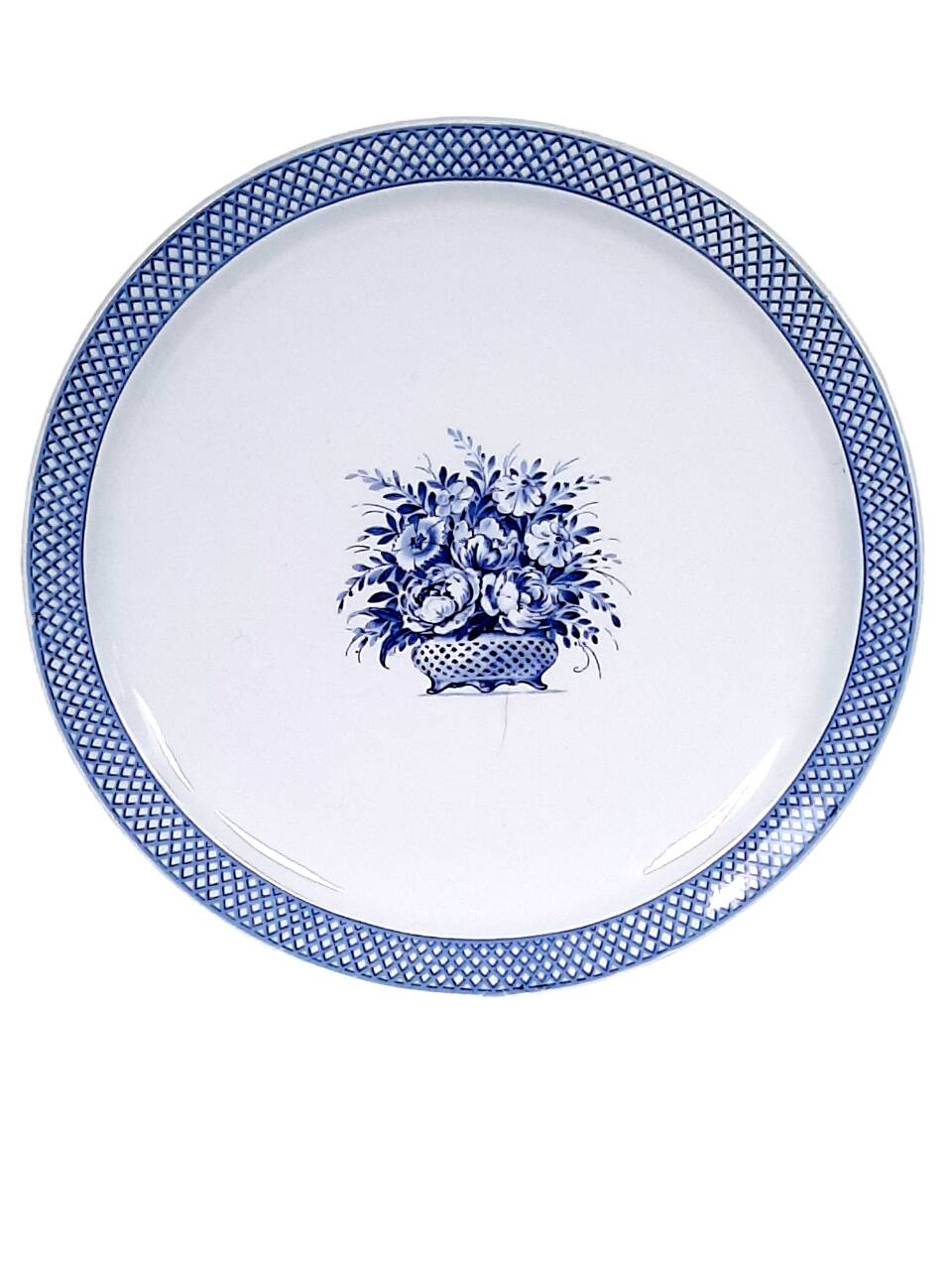 Antique serving dish in Sarreguemines earthenware with old Delft blue decoration.