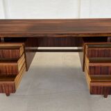 Bureau de direction en palissandre par Illum Wikkelsø, années 1970.