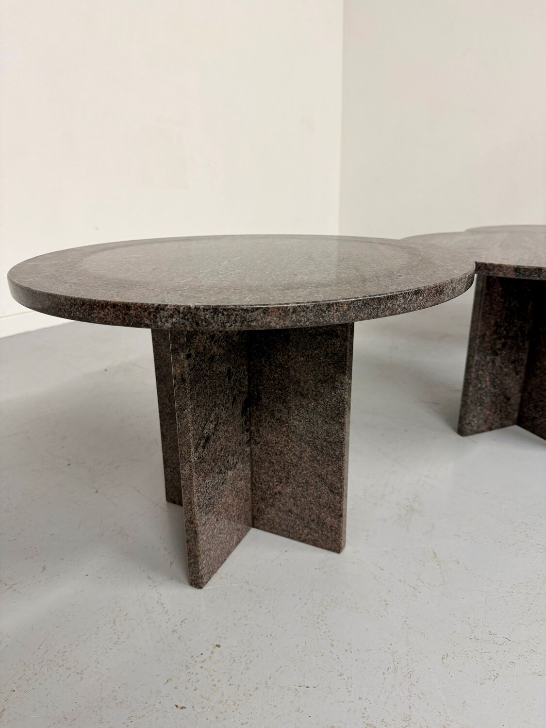 Vintage 1970s design round granite nesting coffee table with 3 elements.