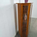 Vitrine d'angle en placage de verre vintage