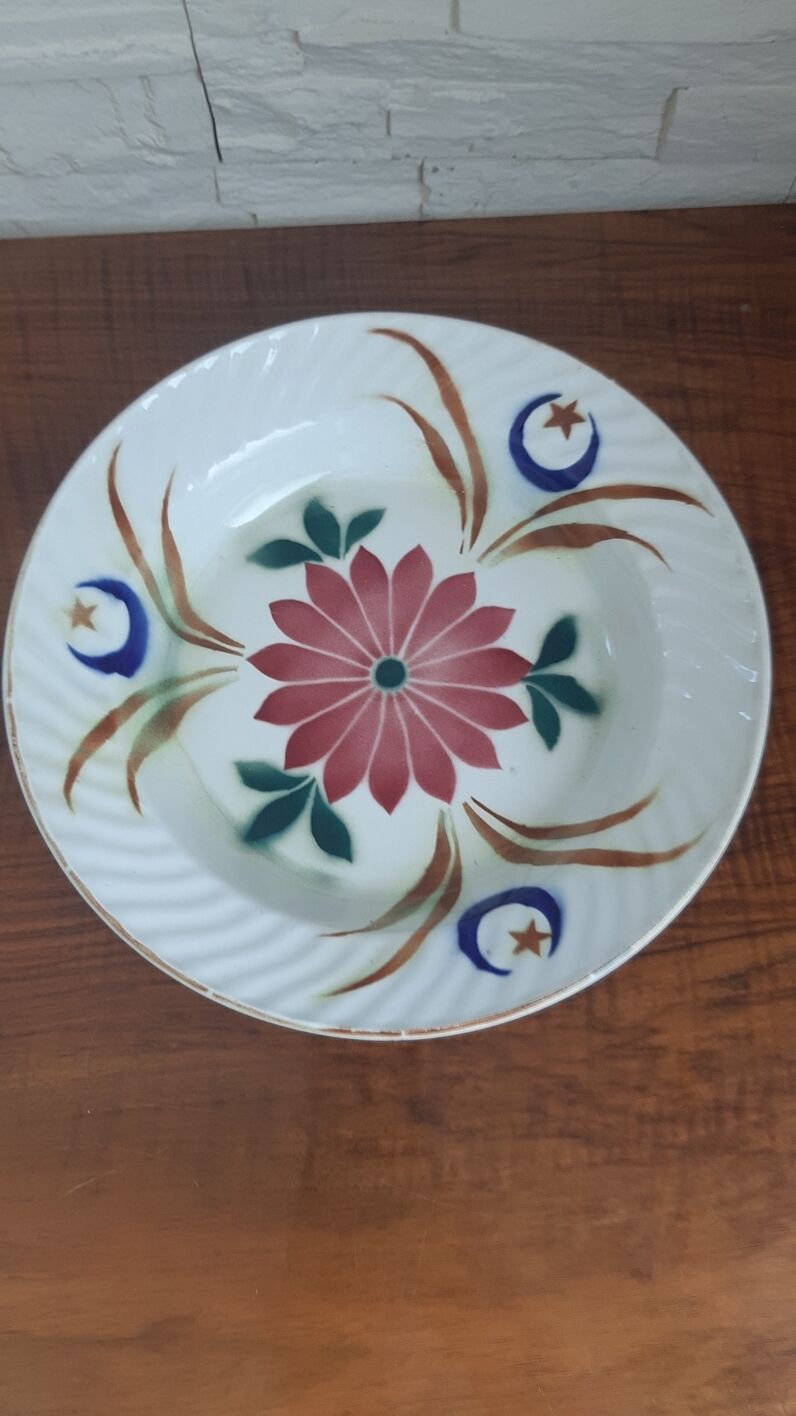 hollow dish Saint Amand Amandinoise