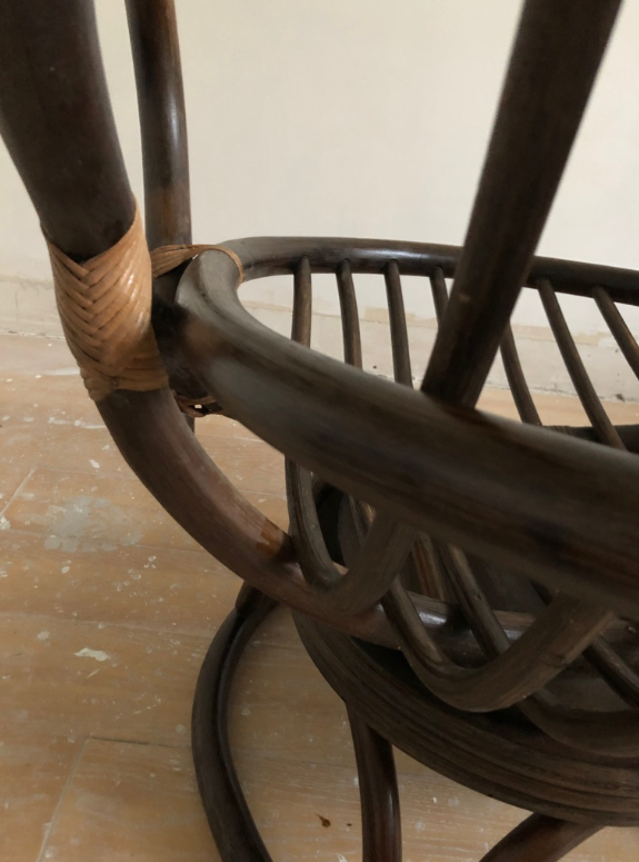 Lot of two rotating rattan chairs