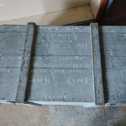 Large trunk/old chest, entirely original - address BANDOL