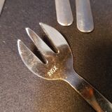 11 oyster forks